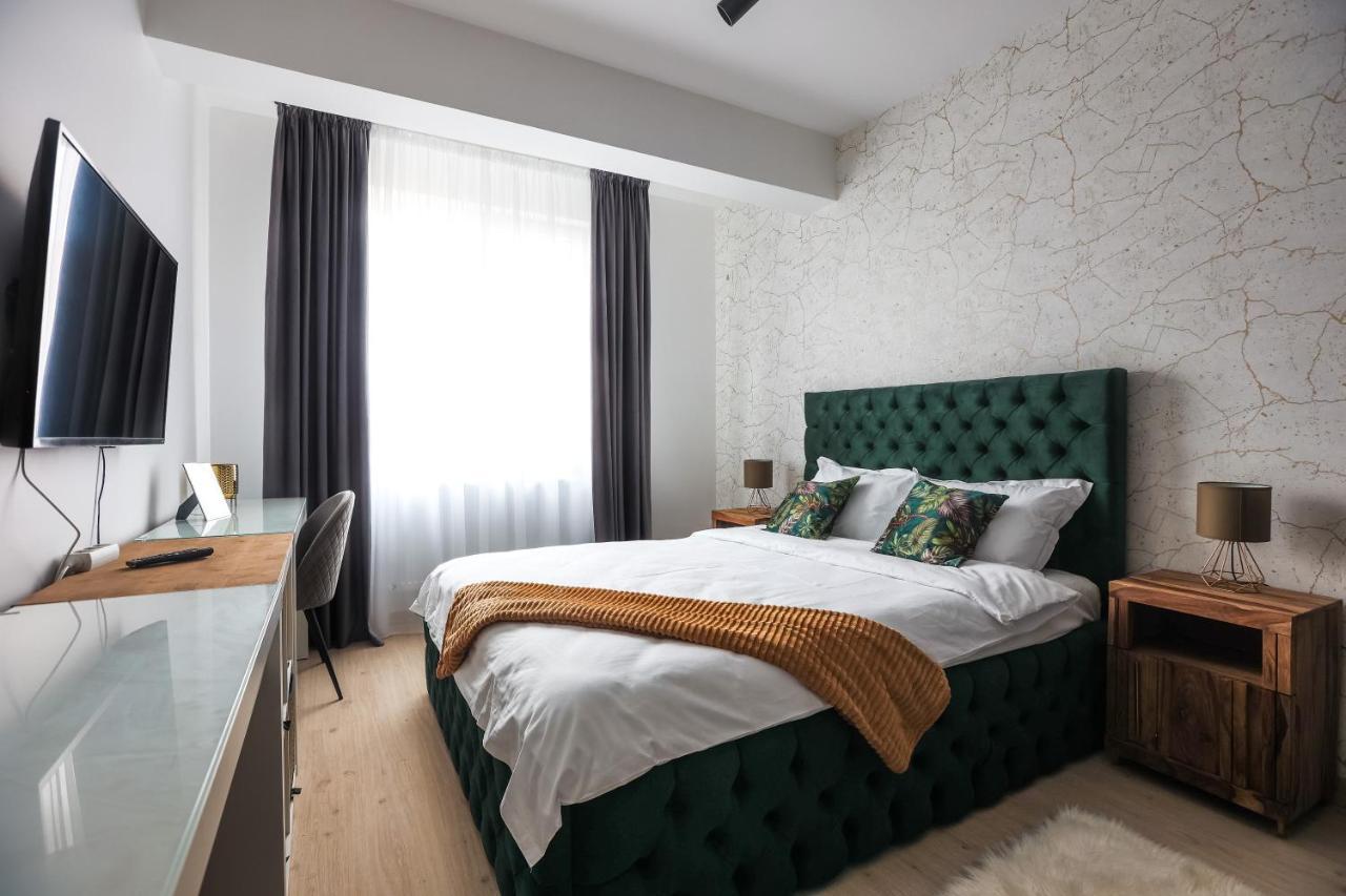 Touchdown Apartment Near Bucharest Airport Otopeni Bagian luar foto
