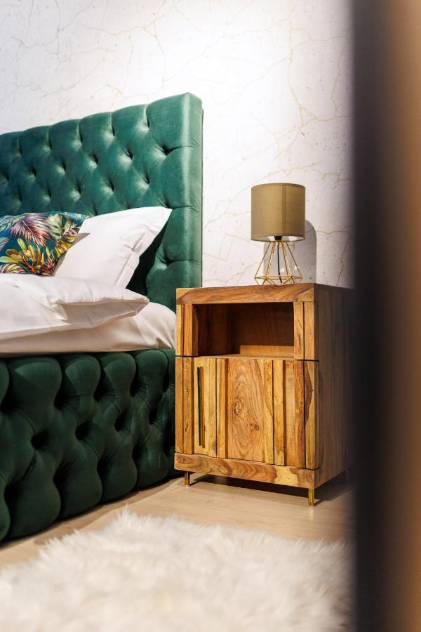 Touchdown Apartment Near Bucharest Airport Otopeni Bagian luar foto