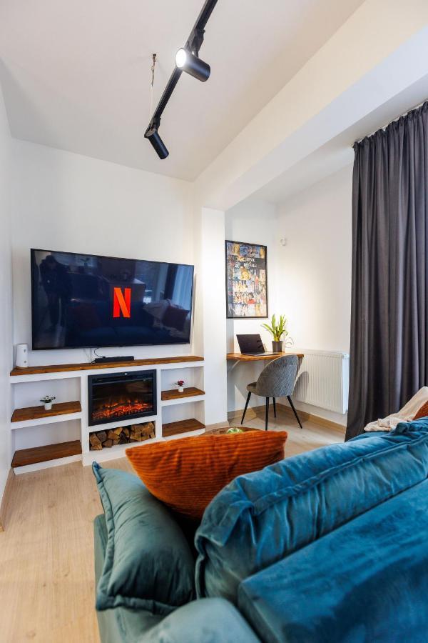 Touchdown Apartment Near Bucharest Airport Otopeni Bagian luar foto