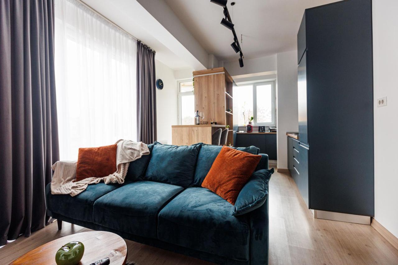 Touchdown Apartment Near Bucharest Airport Otopeni Bagian luar foto
